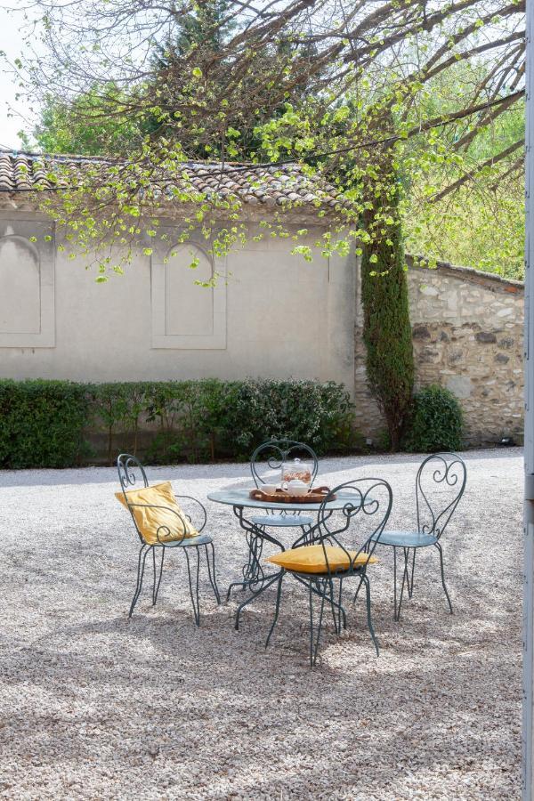 Domaine De Blanche Fleur Hotel Châteauneuf-de-Gadagne Exterior foto