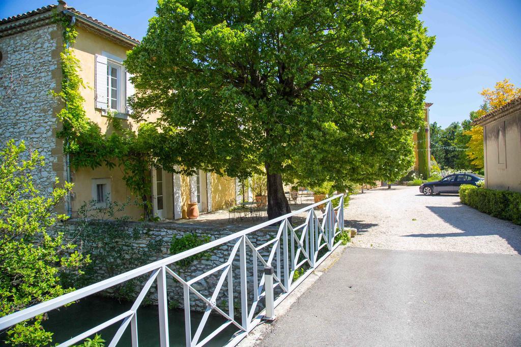 Domaine De Blanche Fleur Hotel Châteauneuf-de-Gadagne Exterior foto